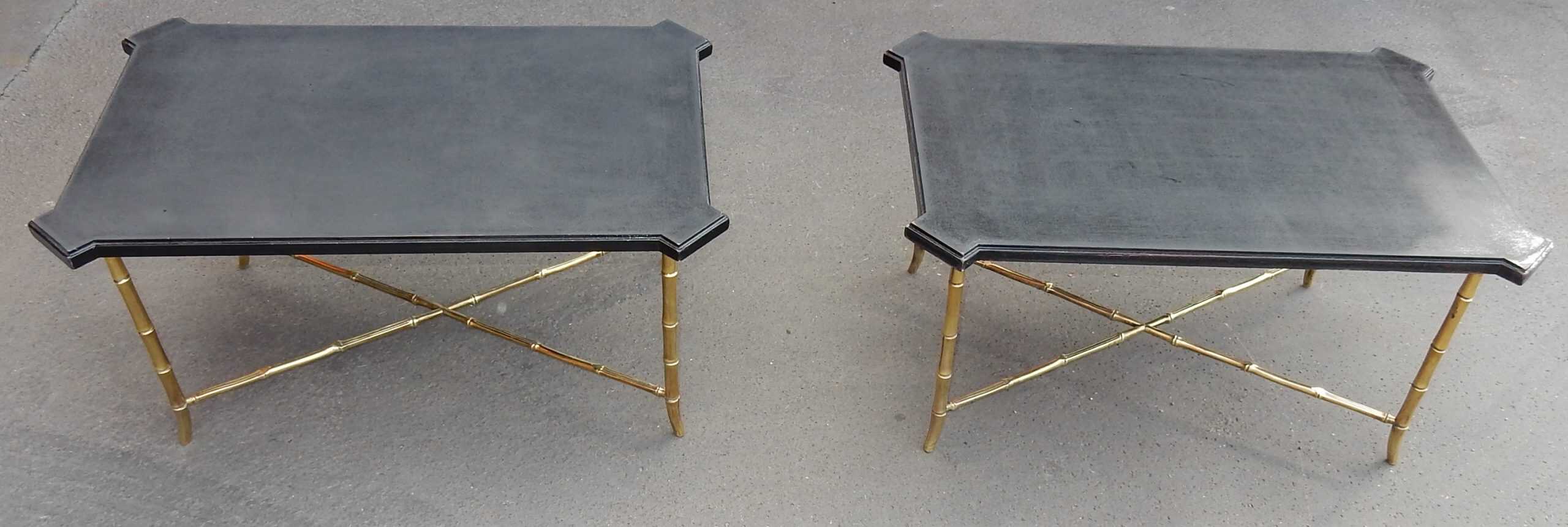 1950/70′ Paire de Bouts de Canapés Bronze Modèle Bambou Plateau Laque de Chine Style Maison Jansen – Image 3