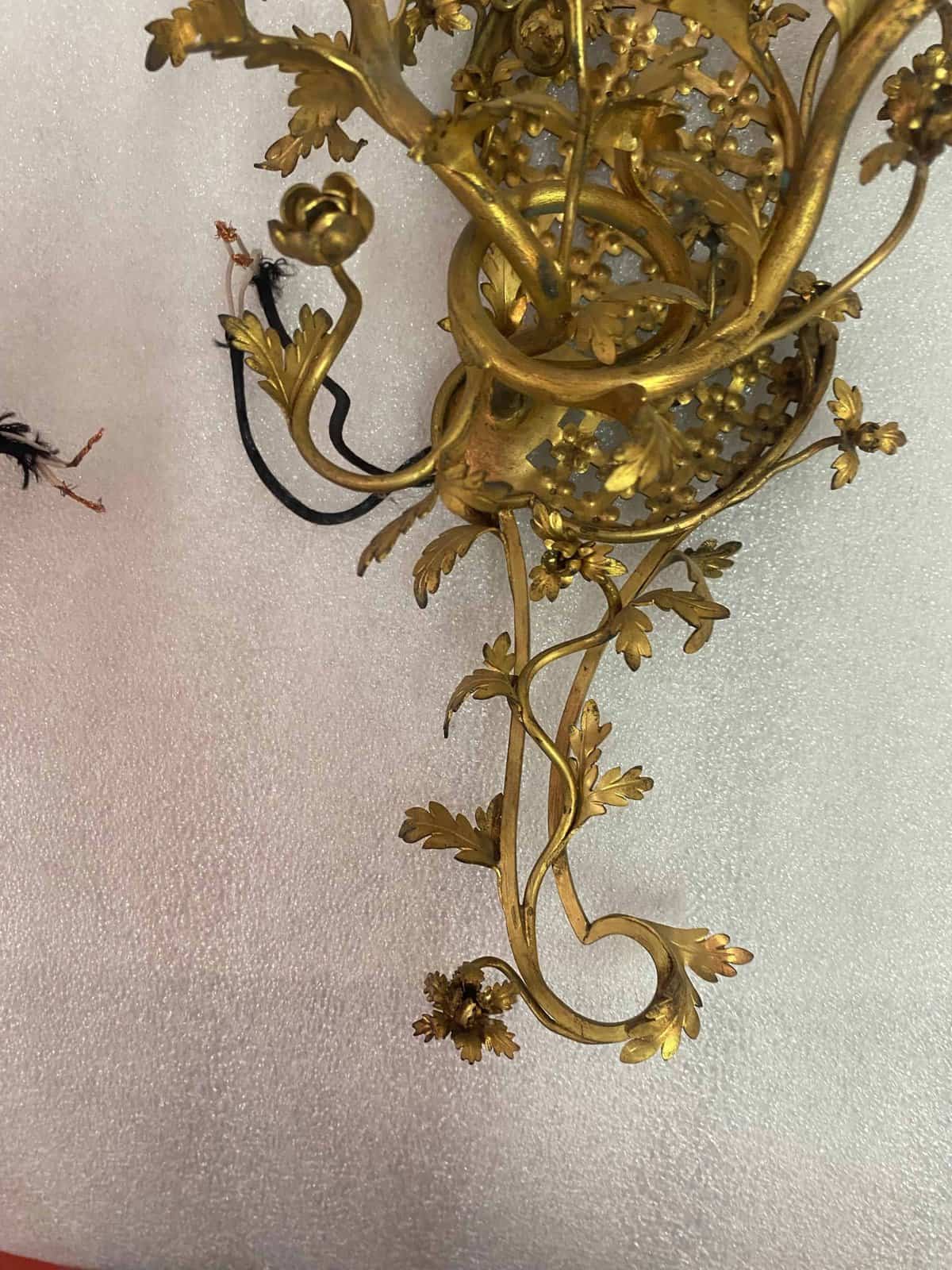 1950 Paire d’Appliques Faisant Pendant En Bronze Doré De Style LXV – Image 6