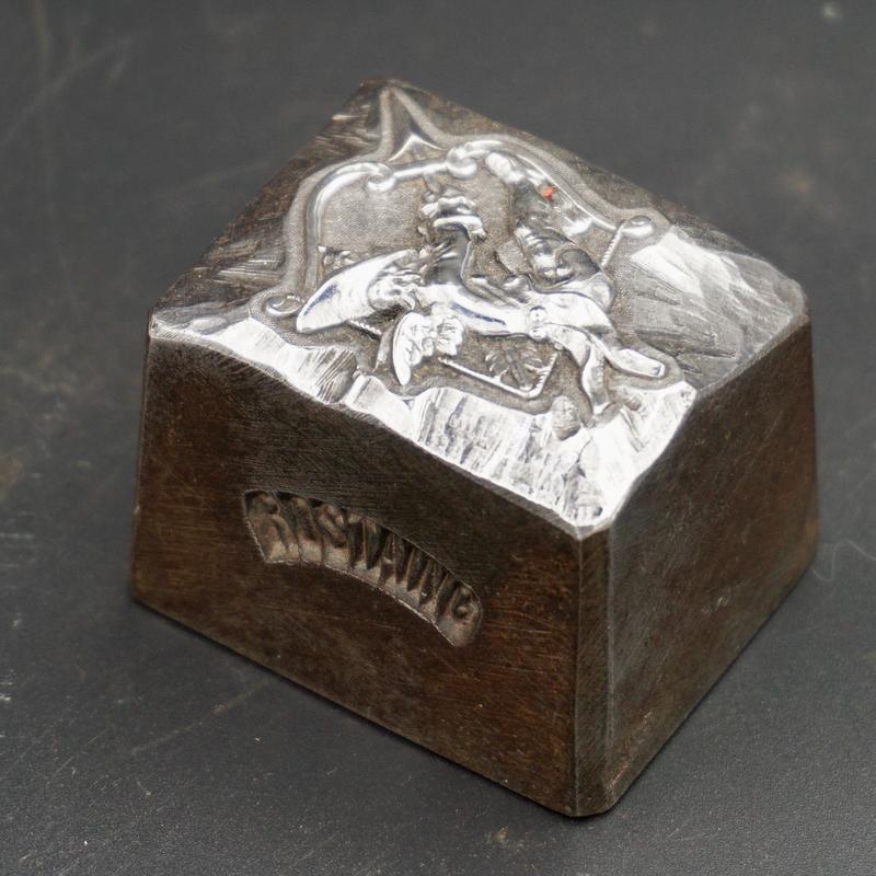 Poinçon – Bijouterie Fantaisie – Sorte de Cupidon – Image 4