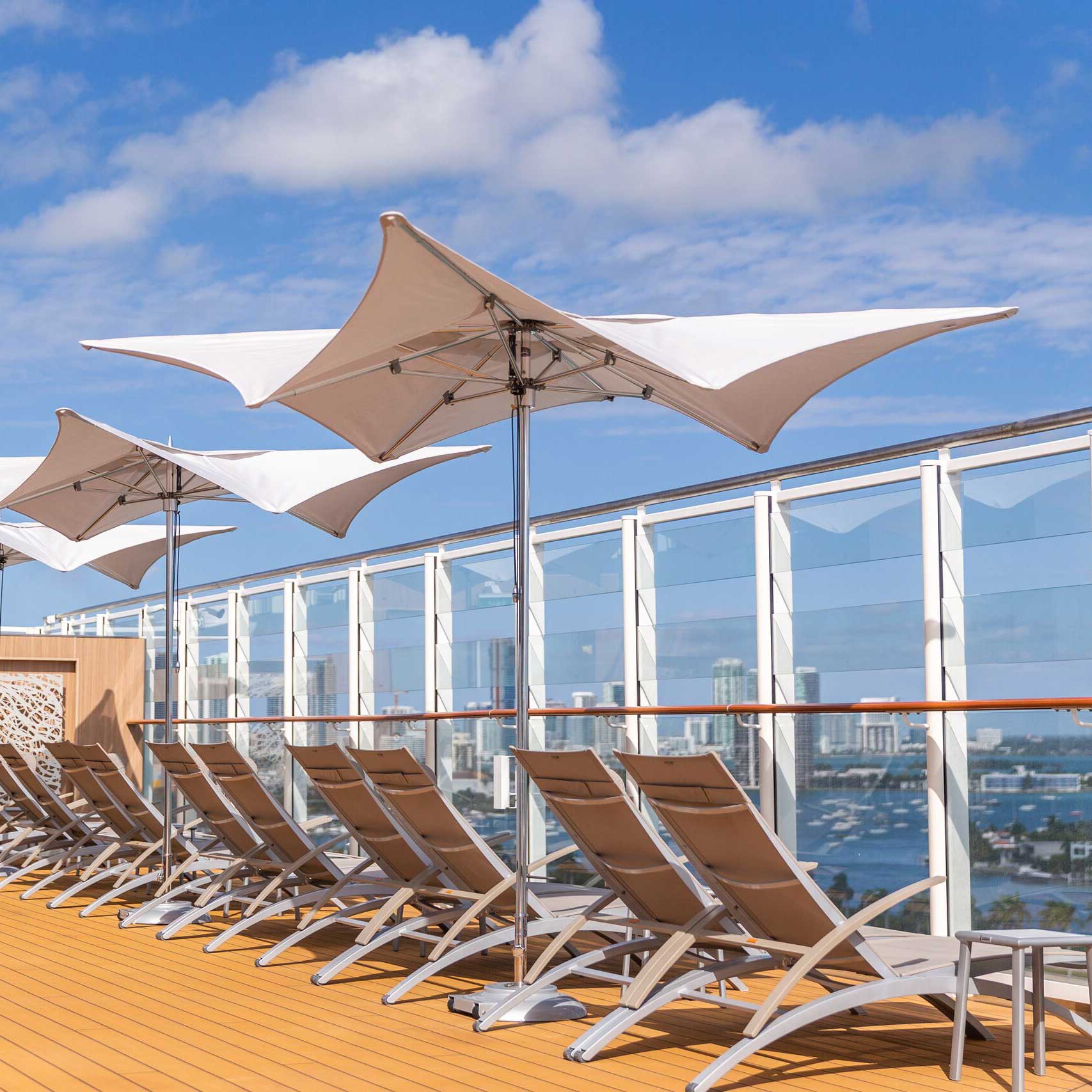 Parasol centré avec pied – Ocean master M1 Manta – Tuuci – Image 5